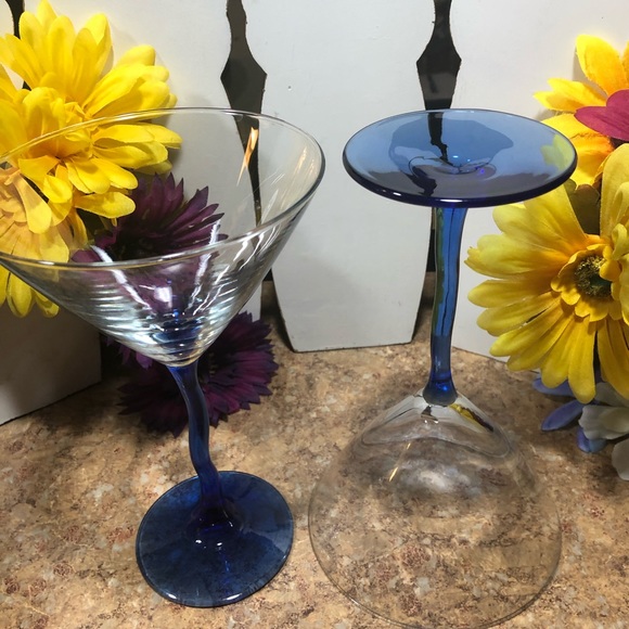 2 Vintage Clear Martini Cocktail Glasses w/Blue Zig Zag Stems 🍸 🍸 - Picture 7 of 7